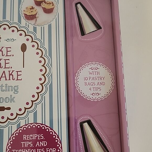 Cupcake icing tip and bag kit new - Picture 3 of 5